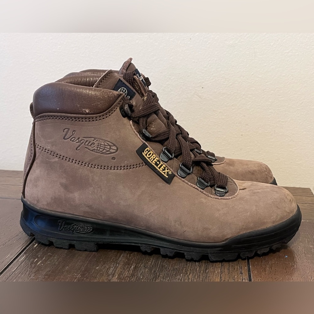 Vasque Gore-Tex Vintage Hoking Boots Womens size 7 N Made in Italy
